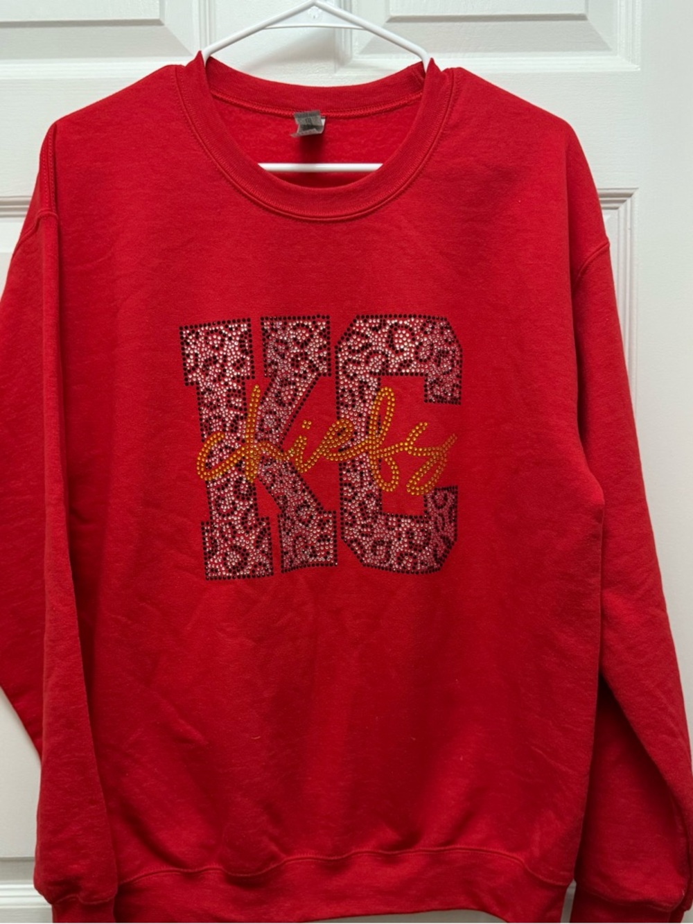 Red Graphic Crewneck Sweatshirt - 'KC Chiefs' leopard print detail righnstone